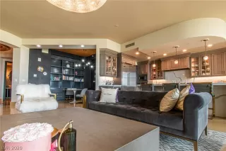Photo #5: 2201866 Listing 