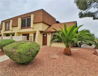 Photo #1: 2201894 Listing