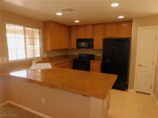 Photo #1: 2201917 Listing 