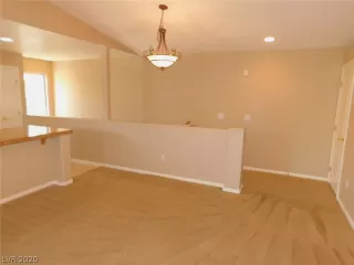 Photo #2: 2201917 Listing 