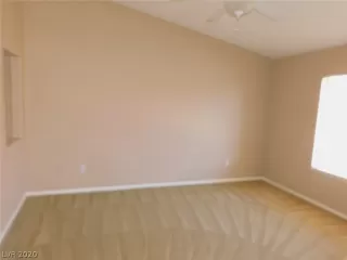 Photo #6: 2201917 Listing 