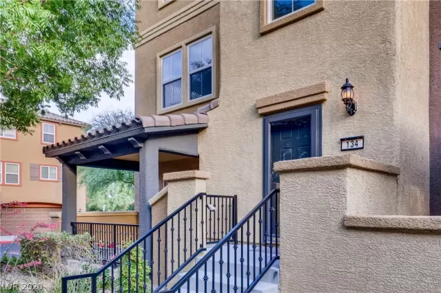 MLS: 2201922 Condo For Sale