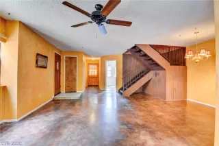Photo #4: 2201949 Listing