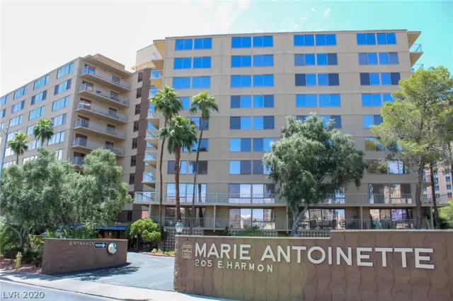 MLS: 2201958 Condo For Sale