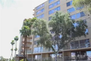 Photo #5: 2201958 Listing 