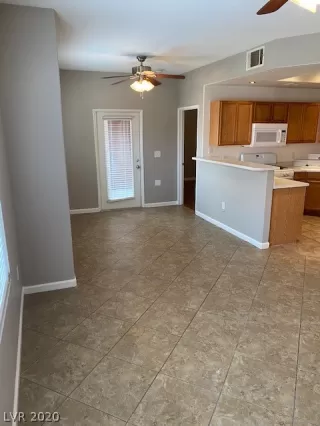 Photo #2: 2202003 Listing