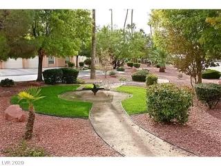 Photo #1: 2202005 Listing 