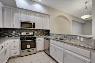 Photo #3: 2202006 Listing 