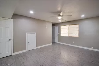 Photo #2: 2202037 Listing 