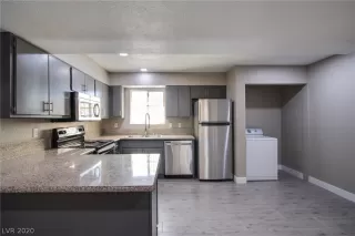 Photo #6: 2202037 Listing 