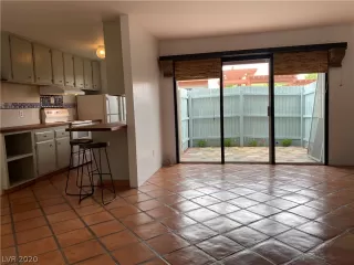 Photo #1: 2202041 Listing