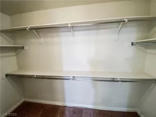 Photo #6: 2202049 Listing 