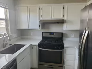 Photo #1: 2202068 Listing 