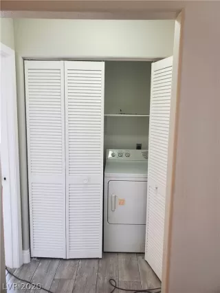 Photo #6: 2202068 Listing 