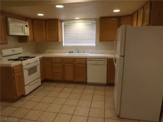 Photo #2: 2202100 Listing 