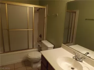 Photo #5: 2202100 Listing 