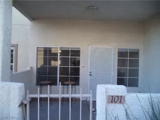 Photo #1: 2202102 Listing