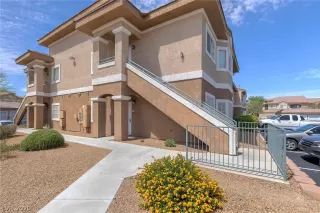 Photo #1: 2202117 Listing