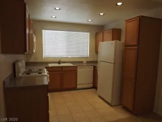 Photo #5: 2202152 Listing 