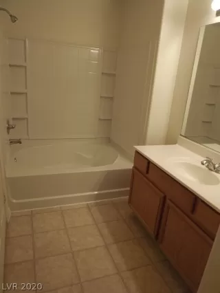 Photo #6: 2202152 Listing 