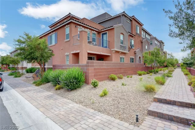 MLS: 2202195 Condo For Sale