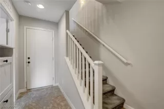 Photo #4: 2202195 Listing