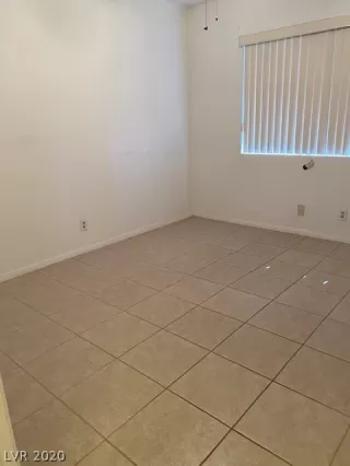 Photo #5: 2202209 Listing 