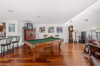 Photo #4: 2202228 Listing