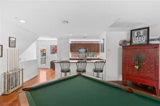 Photo #5: 2202228 Listing