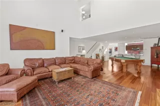 Photo #6: 2202228 Listing