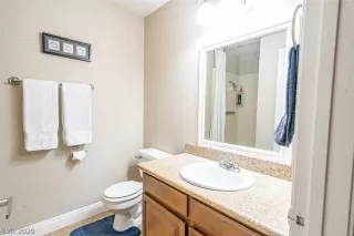 Photo #5: 2202246 Listing