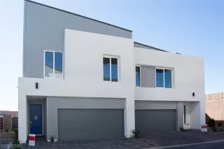 Photo #2: 2202299 Listing