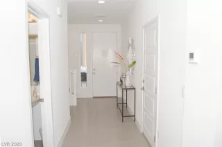 Photo #3: 2202299 Listing