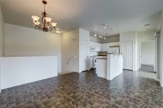 Photo #4: 2202377 Listing 