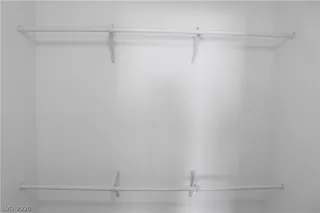 Photo #5: 2202397 Listing 