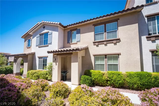 MLS: 2202462 Condo For Sale