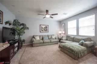 Photo #3: 2202462 Listing