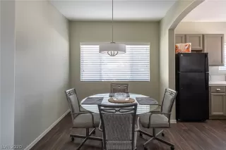 Photo #6: 2202527 Listing