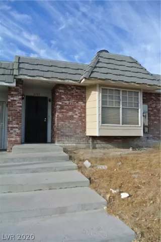 Photo #1: 2202565 Listing