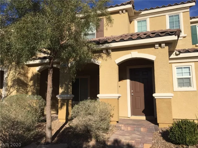 MLS: 2202569 Condo For Sale