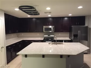 Photo #2: 2202569 Listing 