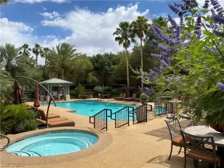 Photo #1: 2202611 Listing