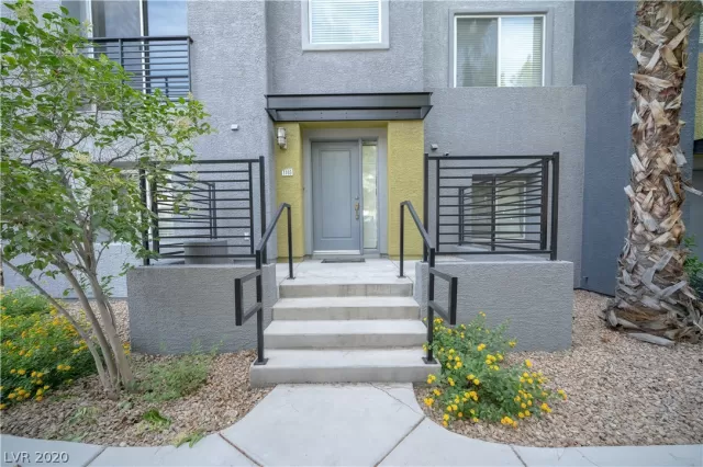 MLS: 2202650 Condo For Sale