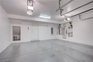 Photo #5: 2202650 Listing