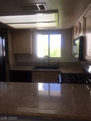 Photo #2: 2202787 Listing