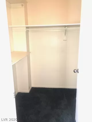 Photo #6: 2202787 Listing