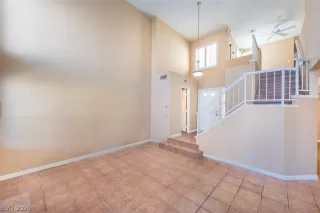 Photo #4: 2202907 Listing 