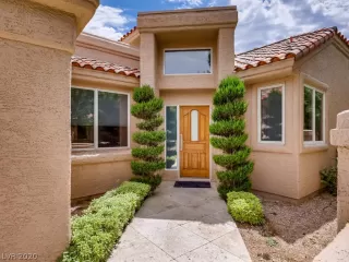 Photo #1: 2202931 Listing 