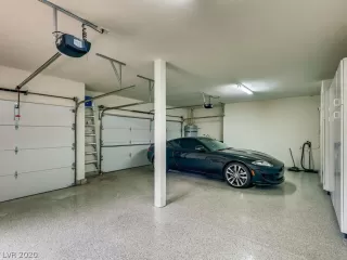 Photo #2: 2202931 Listing 