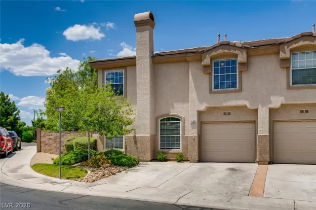 MLS: 2202977 Condo For Sale